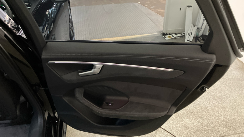 Audi A6 2.0 e-Hybrid Qtro 299 Launch Edition 4dr S Tronic Saloon